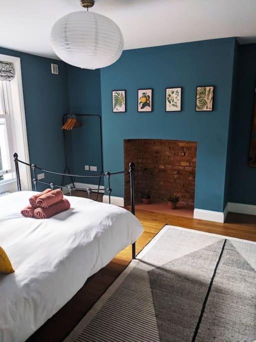 Stylish And Colourful Flat Minutes From The Beach Margate Esterno foto
