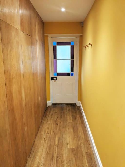 Stylish And Colourful Flat Minutes From The Beach Margate Esterno foto